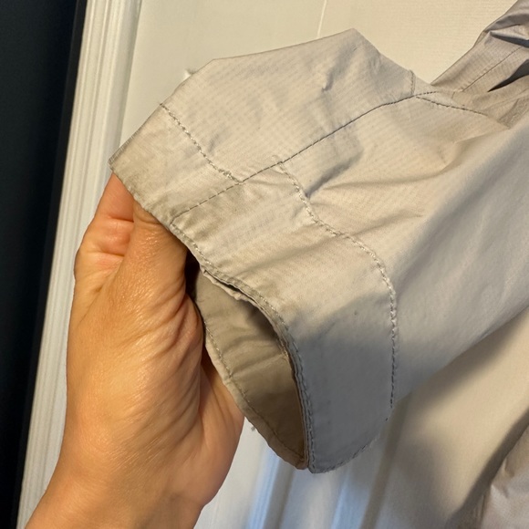 Marmot Precip Women’s Rain Jacket/Windbreaker - Picture 4 of 11